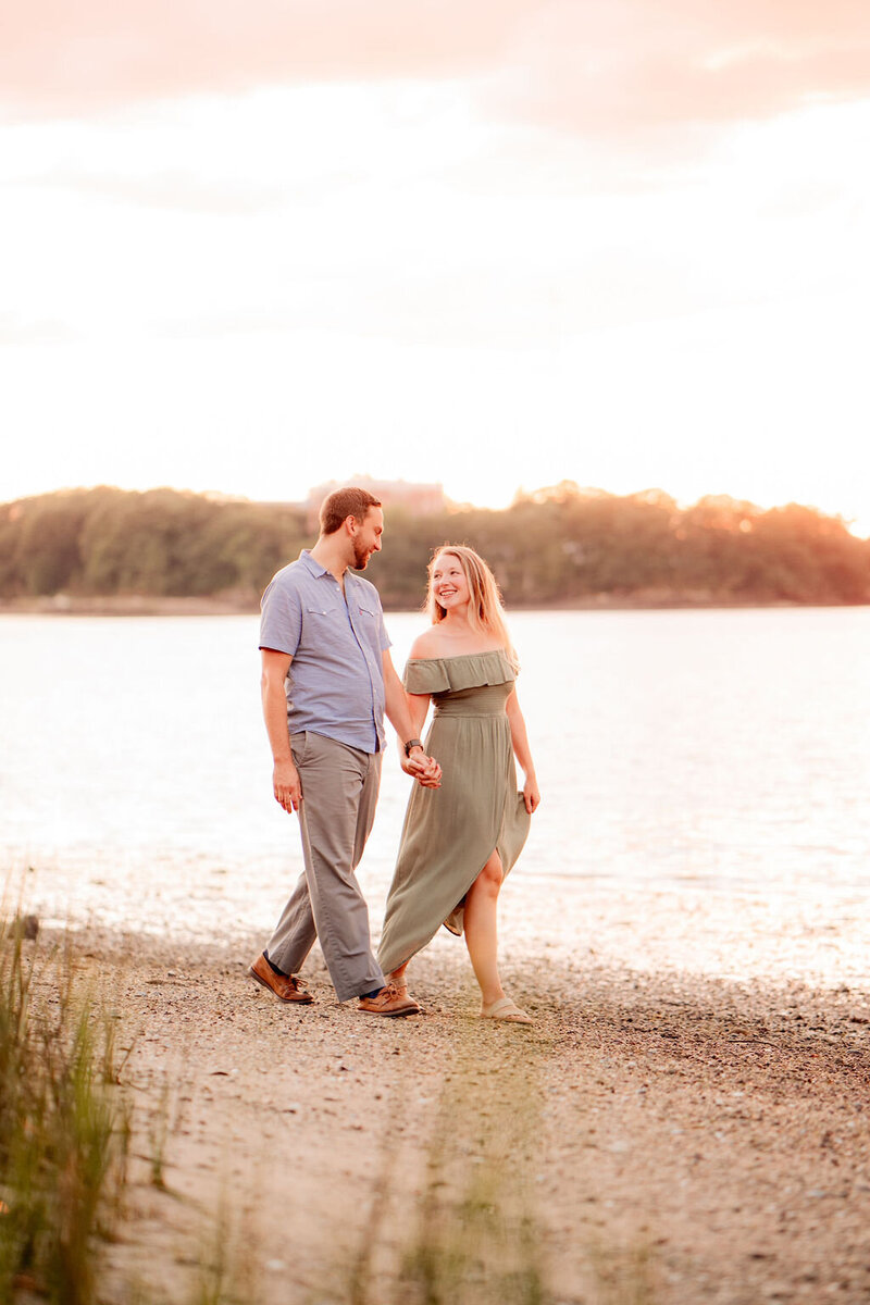 portland-maine-engagement-session-casco-bay (5)