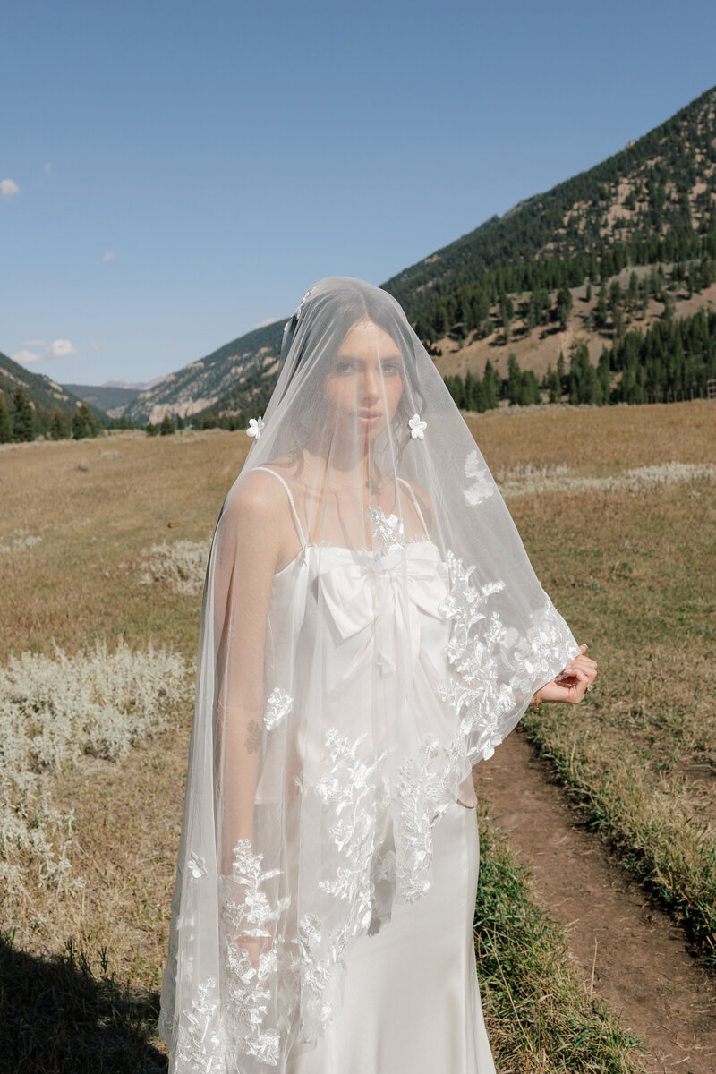 320 guest ranch wedding photos Big Sky Montana