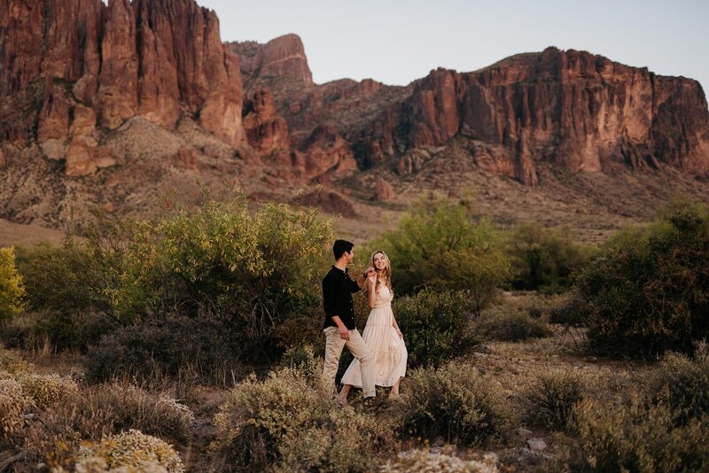 Arizona-desert-engagement-photography-superstition-mountain-182