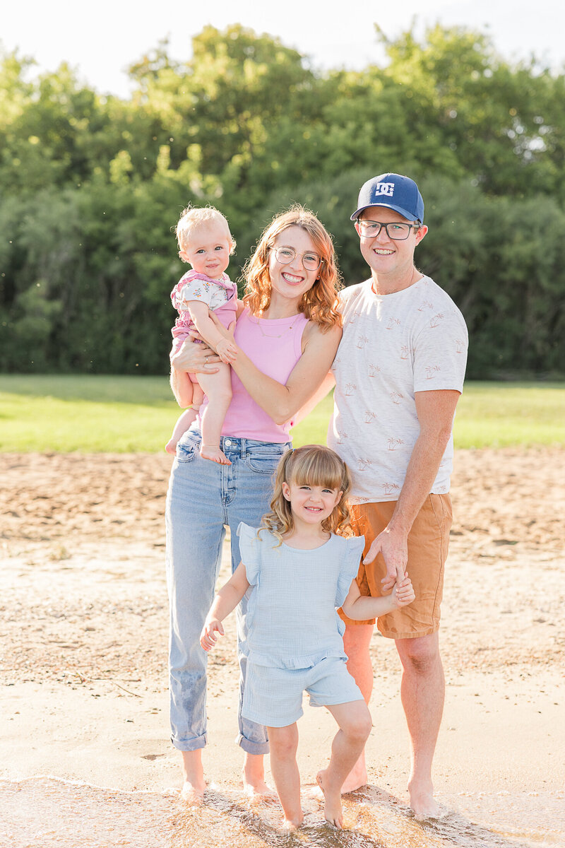 2025 Krystal-moore-photography-buffalo-pound-beach-mini-family-19