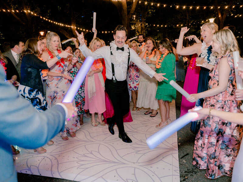 Abby & Garrett Sneak Peeks-270_(2048)