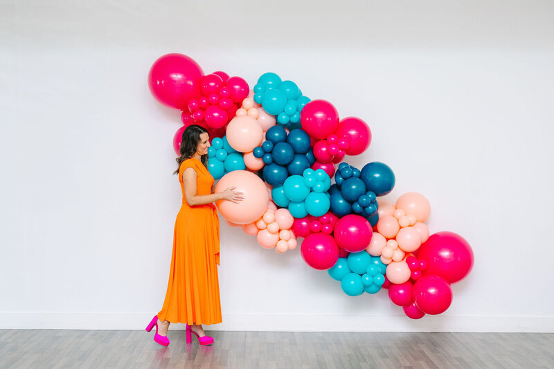 Raleigh events with our Premium Balloon Garlands Installation service at Air with Flair Decor. Our expert team crafts stunning and customized garlands, creating an enchanting atmosphere for your special occasions.