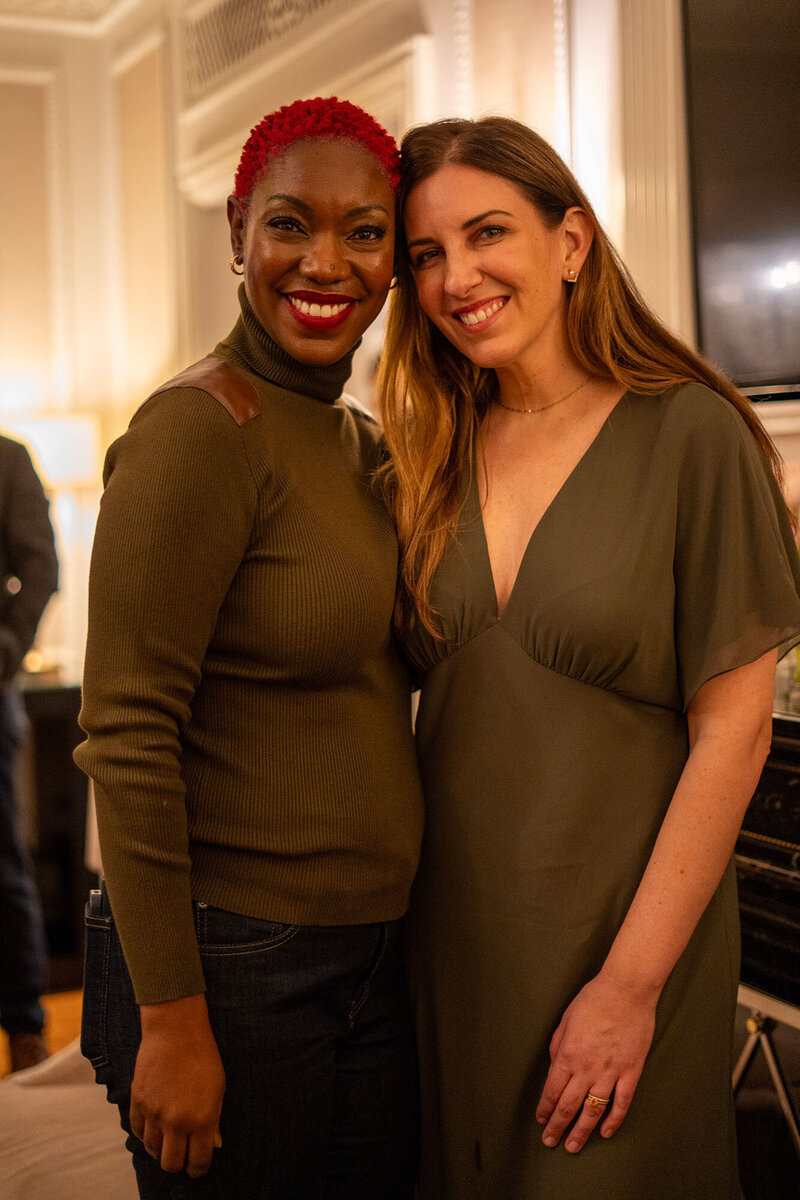 Photo of Nikisha King with her satisfied client