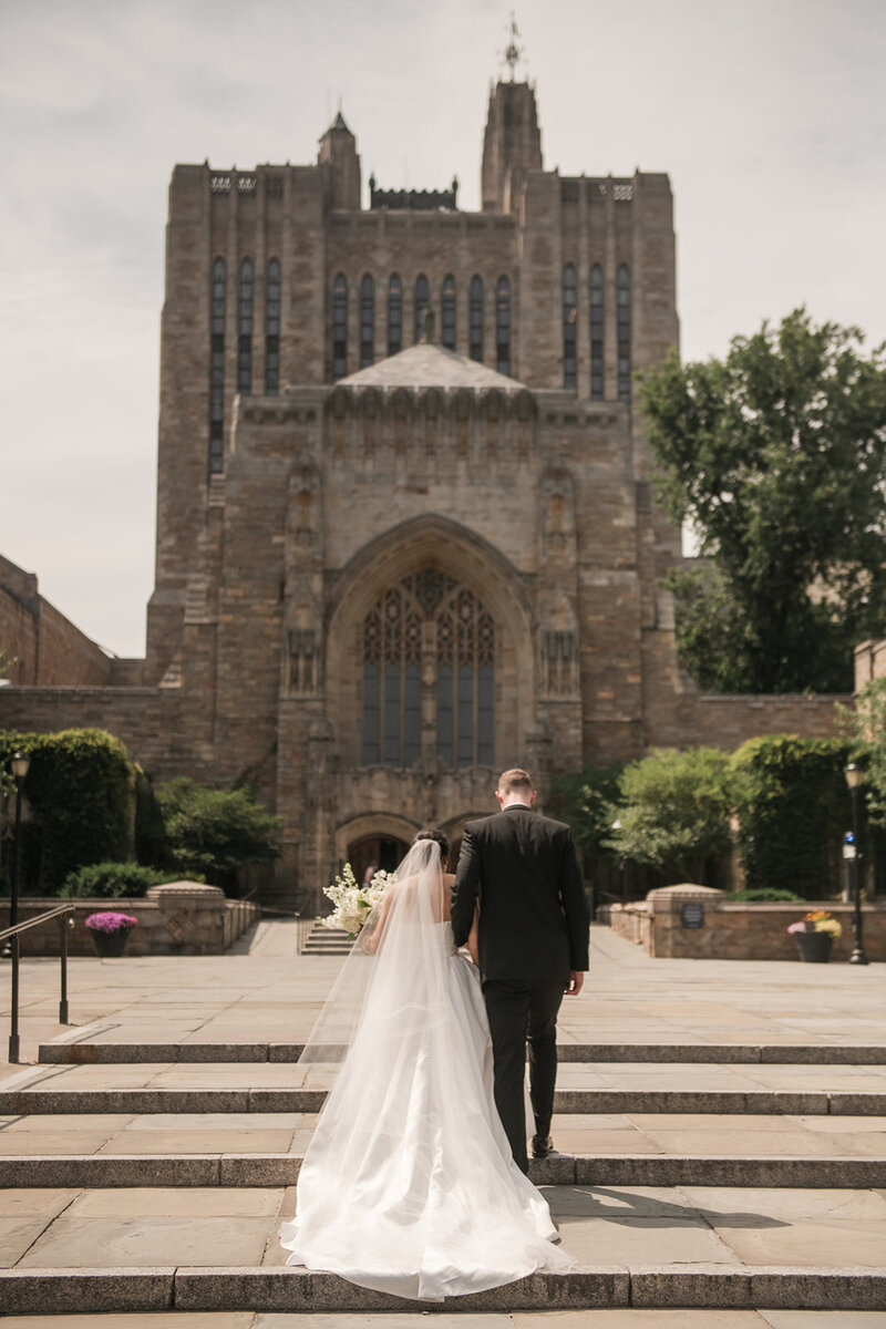 Tyde at Walnut Beach Romantic and Timeless Summer Wedding
