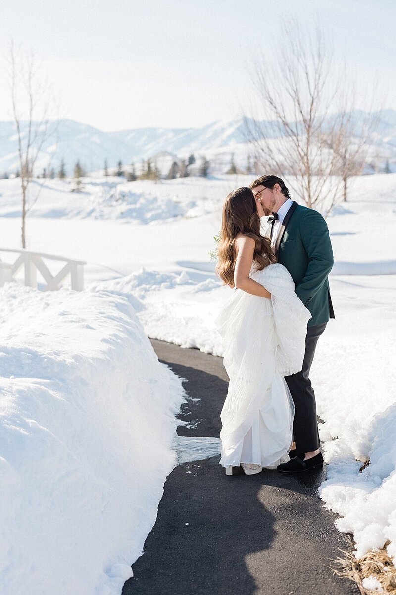 winter-river-bottoms-ranch-utah-wedding_0040