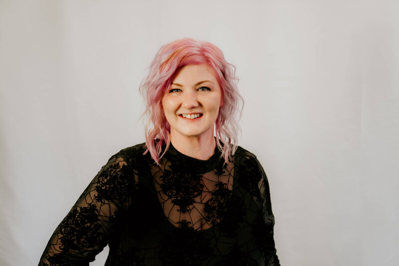 Samantha Crabtree Vivids Colorist Maven and Grace Salon