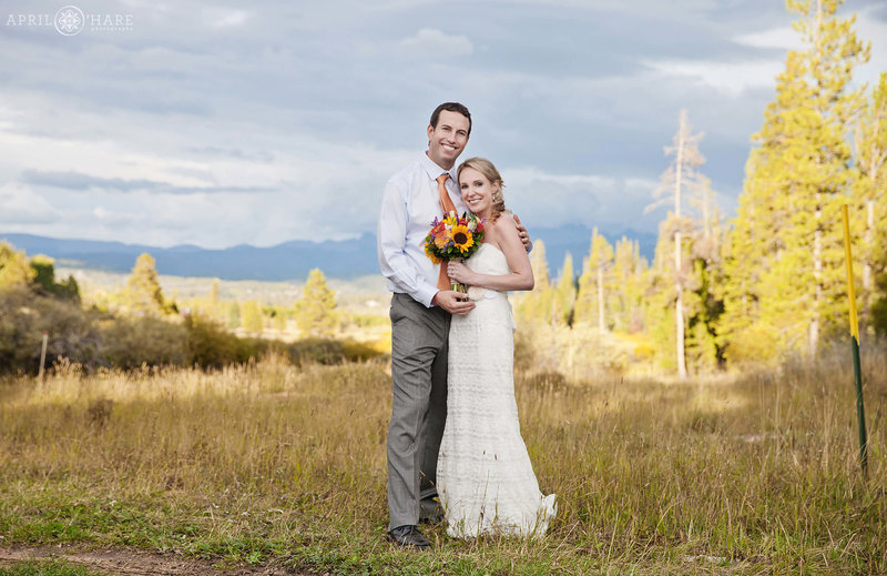 Pretty mountain wedding photo at Snow Mountain Ranch in Colorado