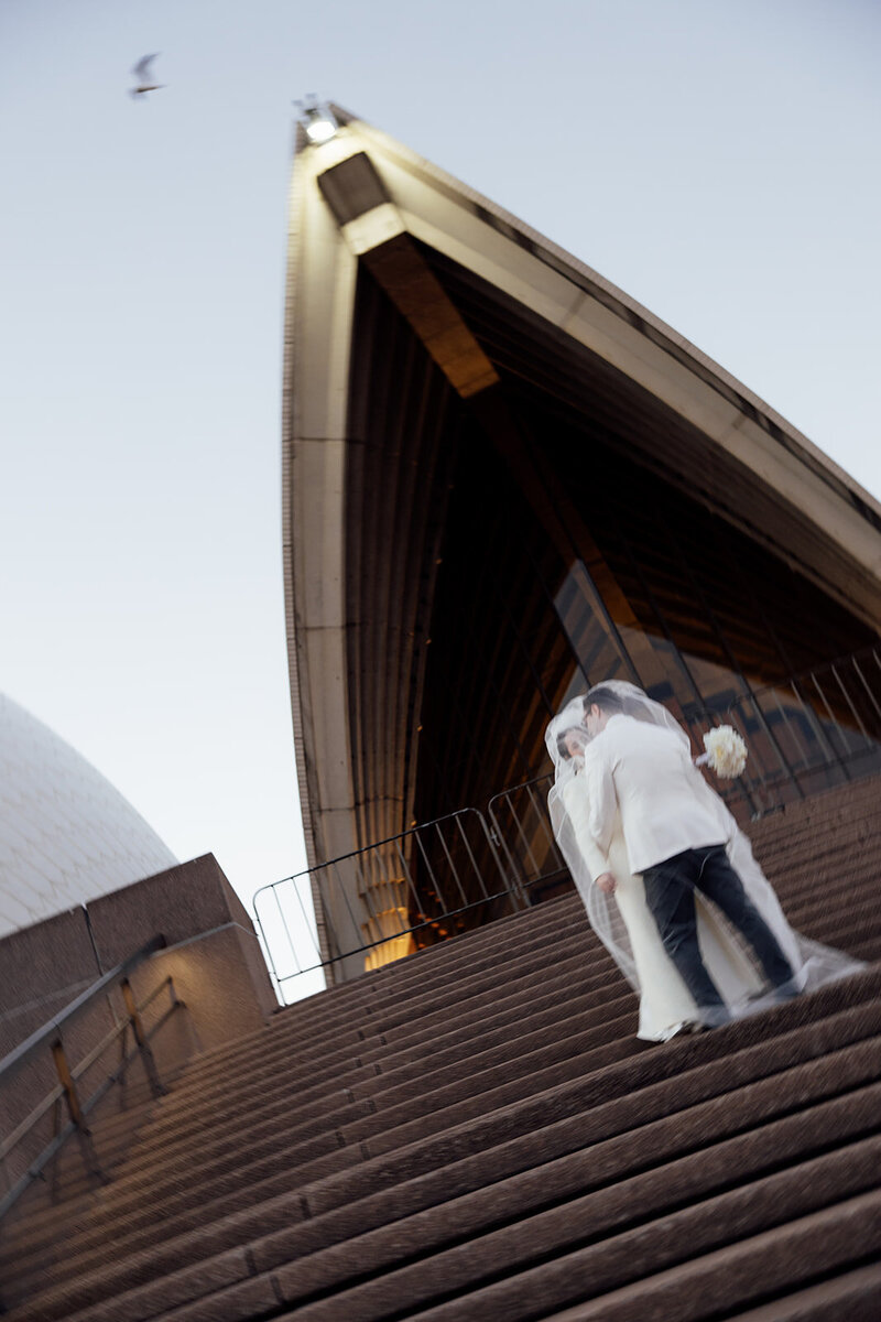 sydney-city-elopement-z&a-273