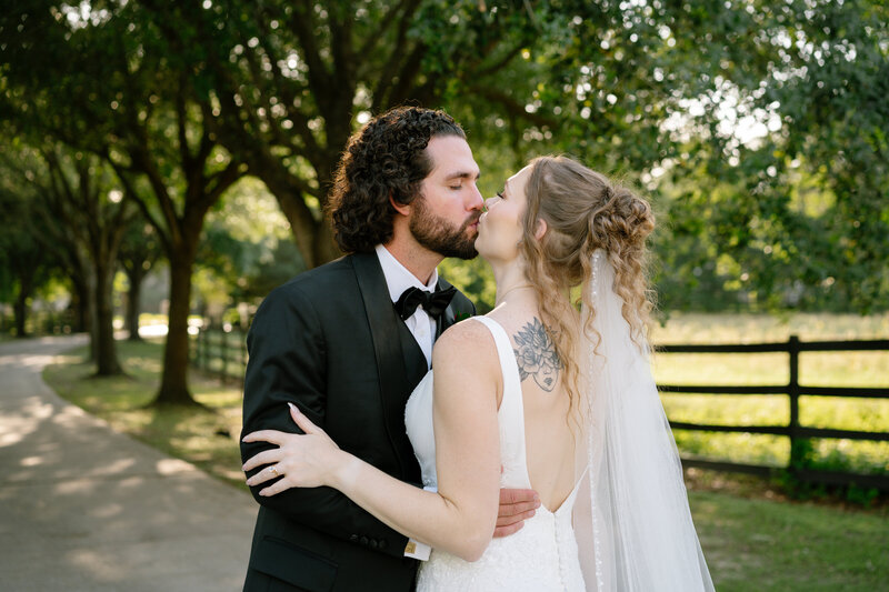 C&J_WED-460