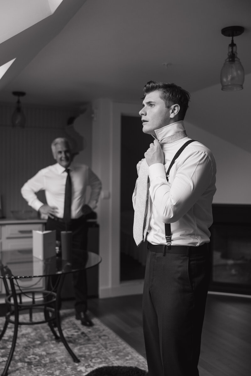 brides maid first look rhode island wedding