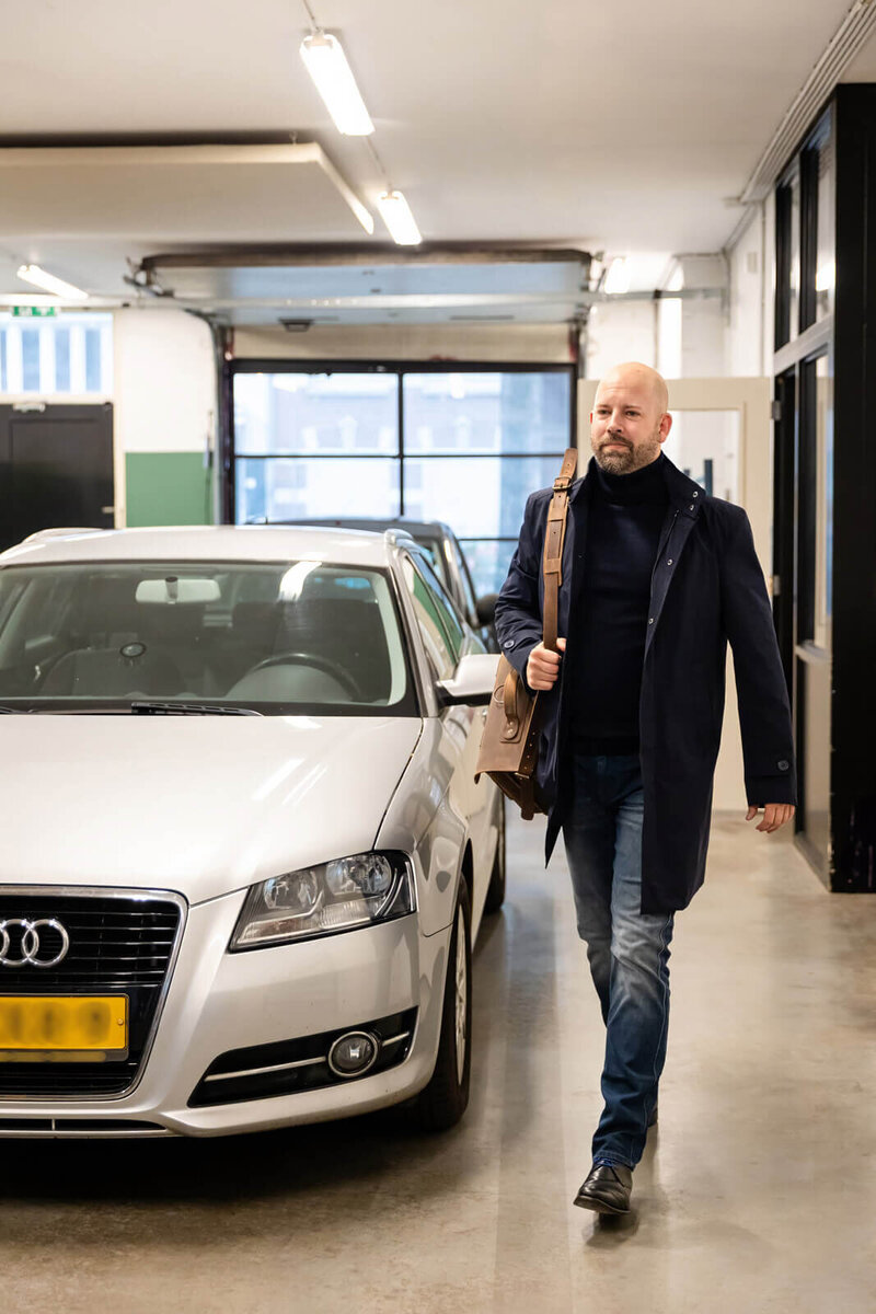 Studio Paoline Kruijssen - portfolio zakelijke personal branding fotografie - Roland NIelen Consultancy - 21