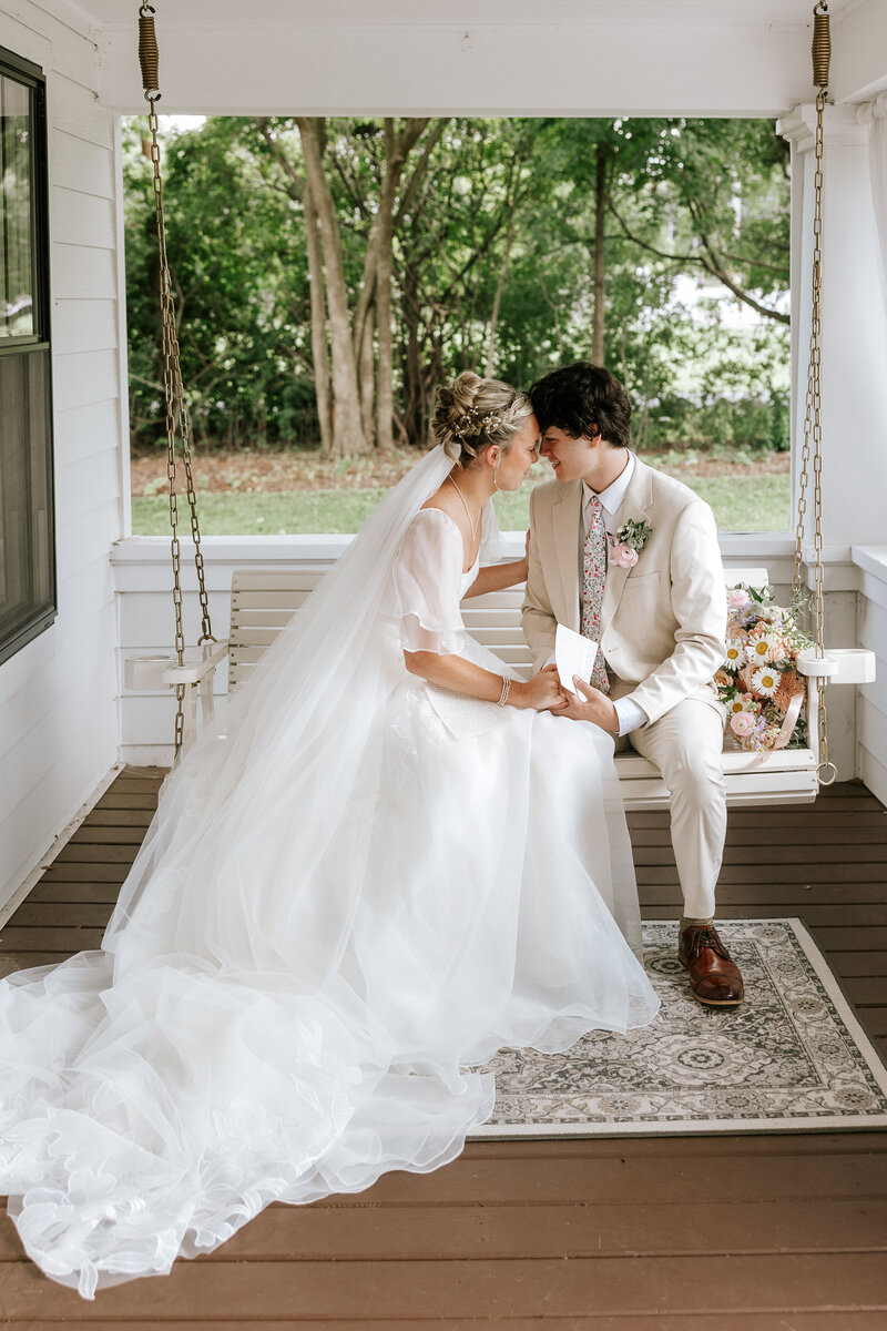 feminine garden party wedding cantigny texas and chicago suburbs wedding photographer-8