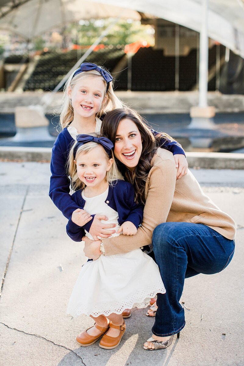 mom and daughters by knoxville wedding photographer, amanda may photos
