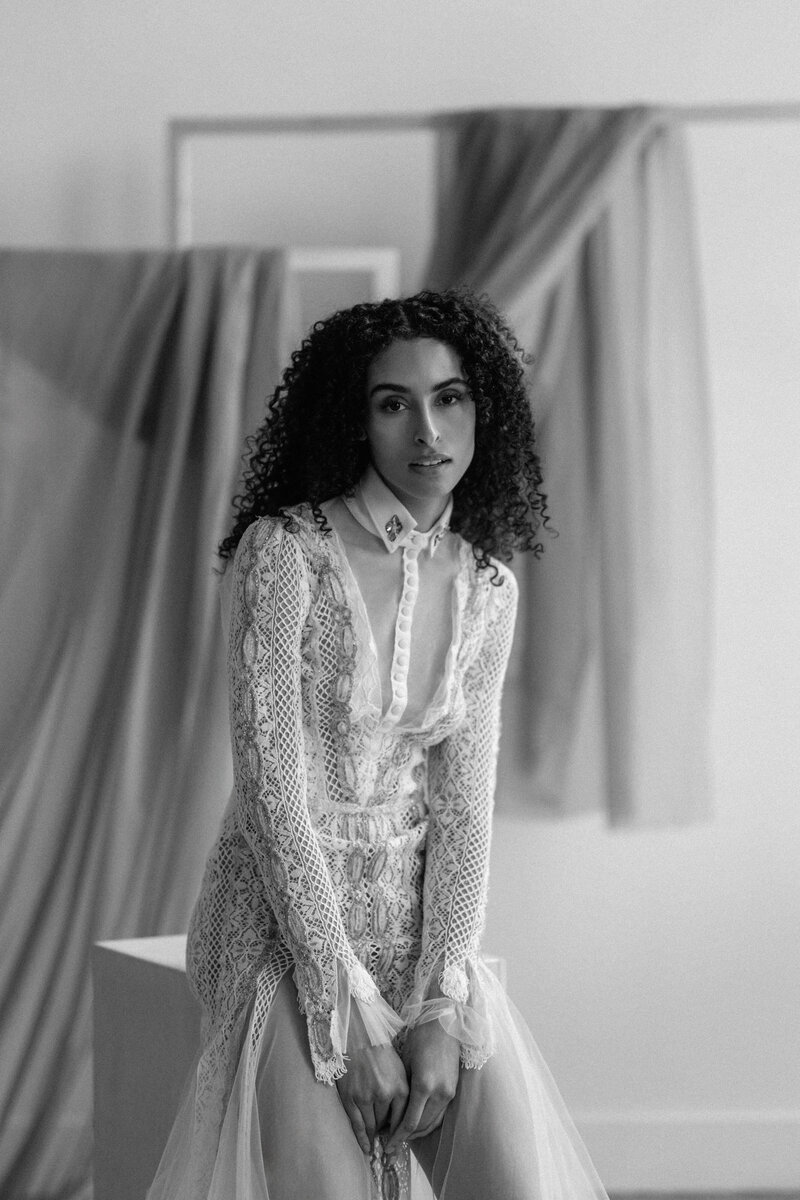 515-Cool-Girl-Bride-Inspiration-at-Toronto-Carpet-Factory-Creative-3