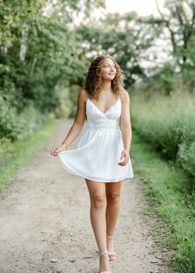 Jaliena-wayzta-mn-senior-pictures-2