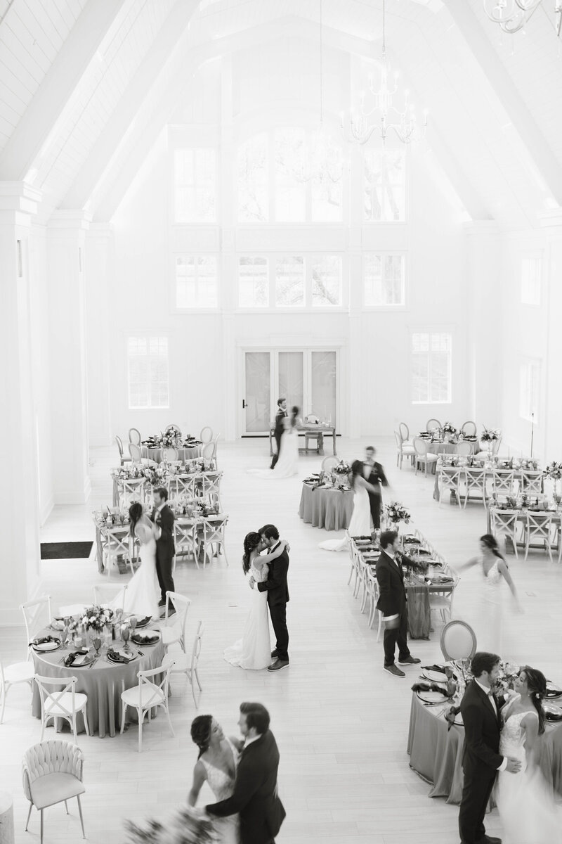Etre farms Michigan wedding venue saint joseph st luxury barn all inclusive photography photographer -29