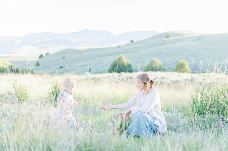 Motherhood photographer
