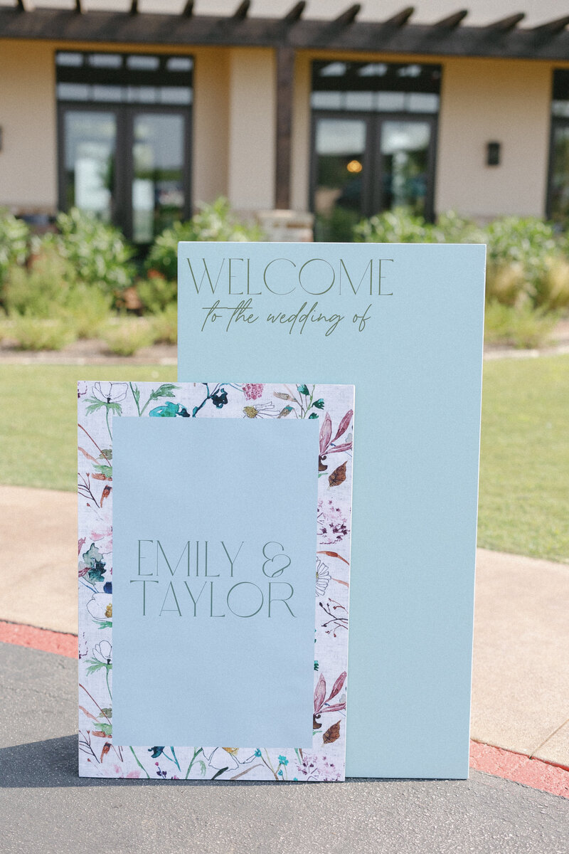 The most stunning and elevated wedding signage in Austin, TX