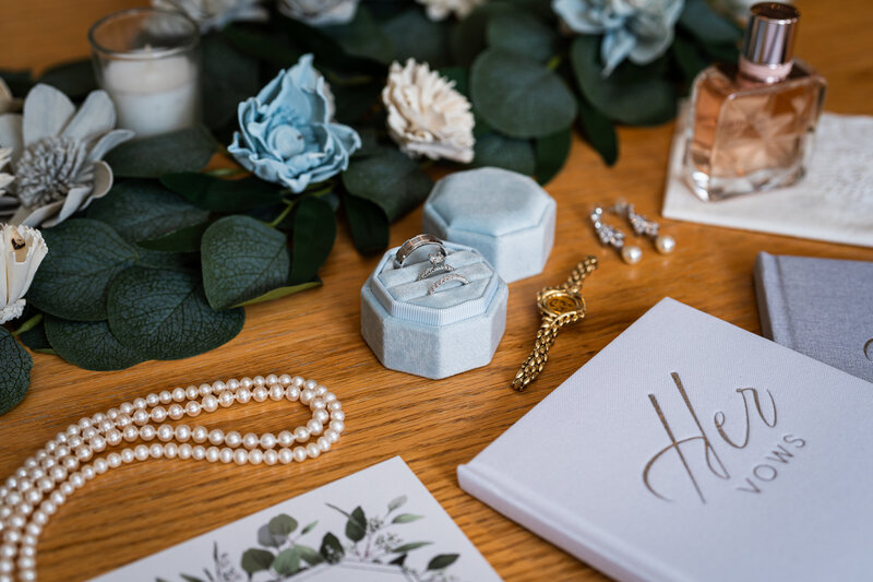 bloom-meadows-berkshire-wedding-photography