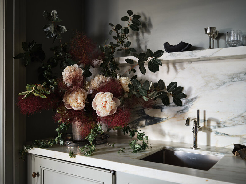  Seasonally driven floral accents made to match the mood, texture, and feeling of your space.
