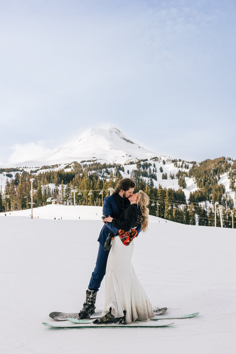 Mt-Hood-Meadows-Oregon-Ski-Elopement-104