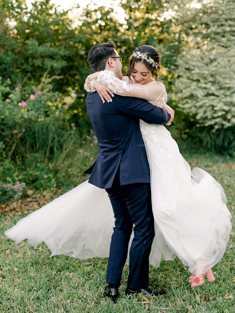 KyraAdam-WeddingPreview-featherandtwine-160