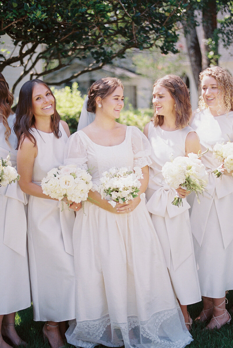 bridesmaids-photos-shelby-willoughby-16