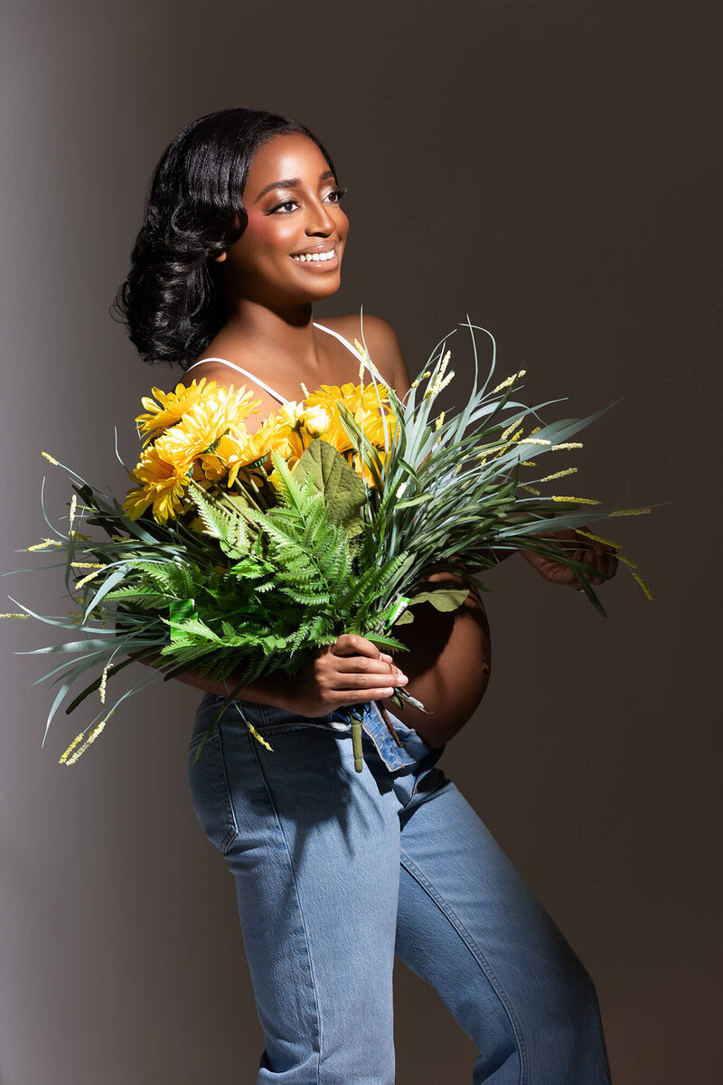 best maternity photographer near me Baltimore, best Washington DC maternity photographer, maternity photoshoot, Maryland maternity portrait studio 3476