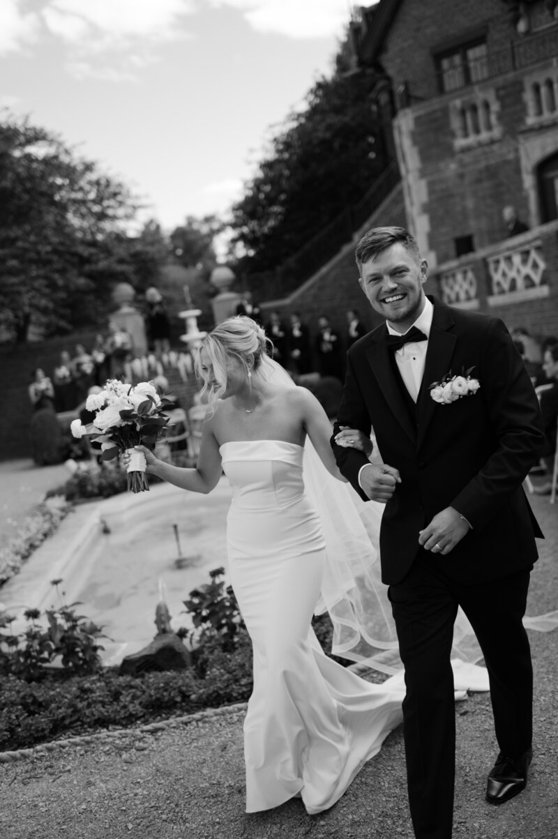 Des Moines Iowa Wedding Venues with pricing