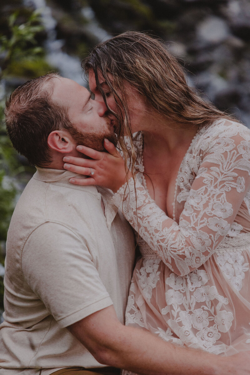 Alaska-Hatcher-Pass-Waterfall-Engagement-T&E_156