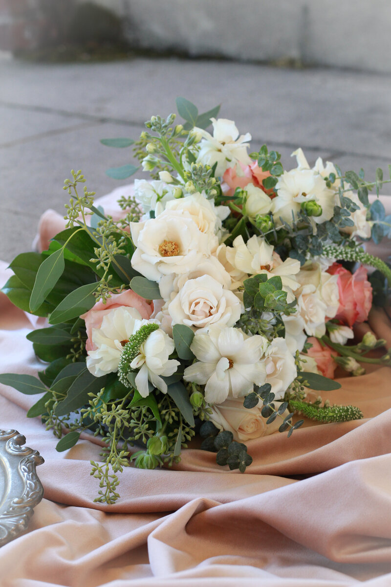florist-greenwich-new-york-connecticut-designer-preservation-floral-wedding-westchester-bouquet-rose-garden-peach-11