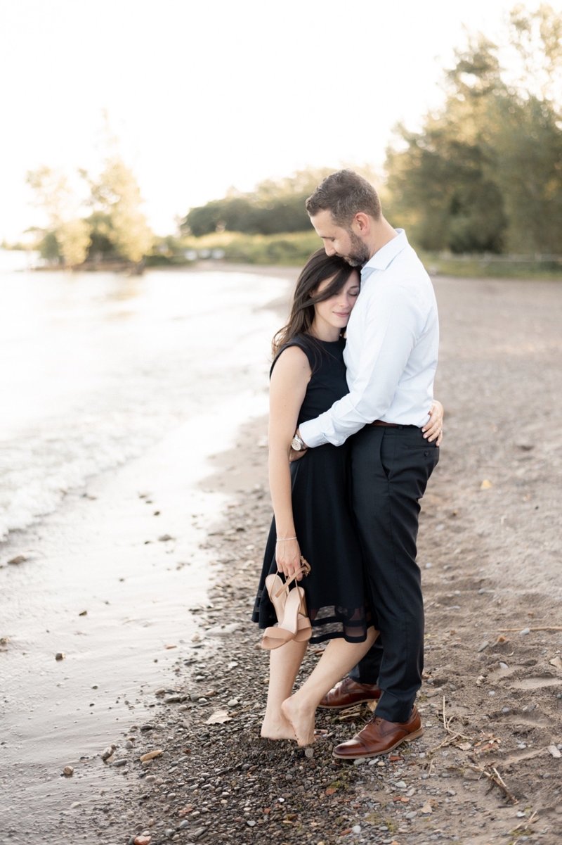 04_Cherry-Beach-Engagement-Session-9