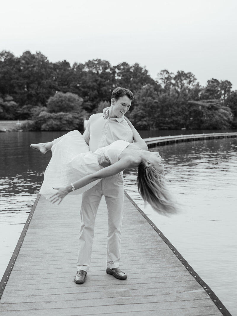 Alabama couples photographer outdoor session natural light romantic anniversary photos southern photographer.