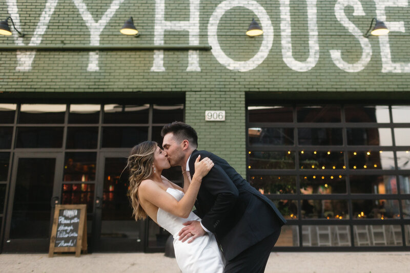 The Ivy House Milwaukee, Milwaukee Wedding Photographer-21