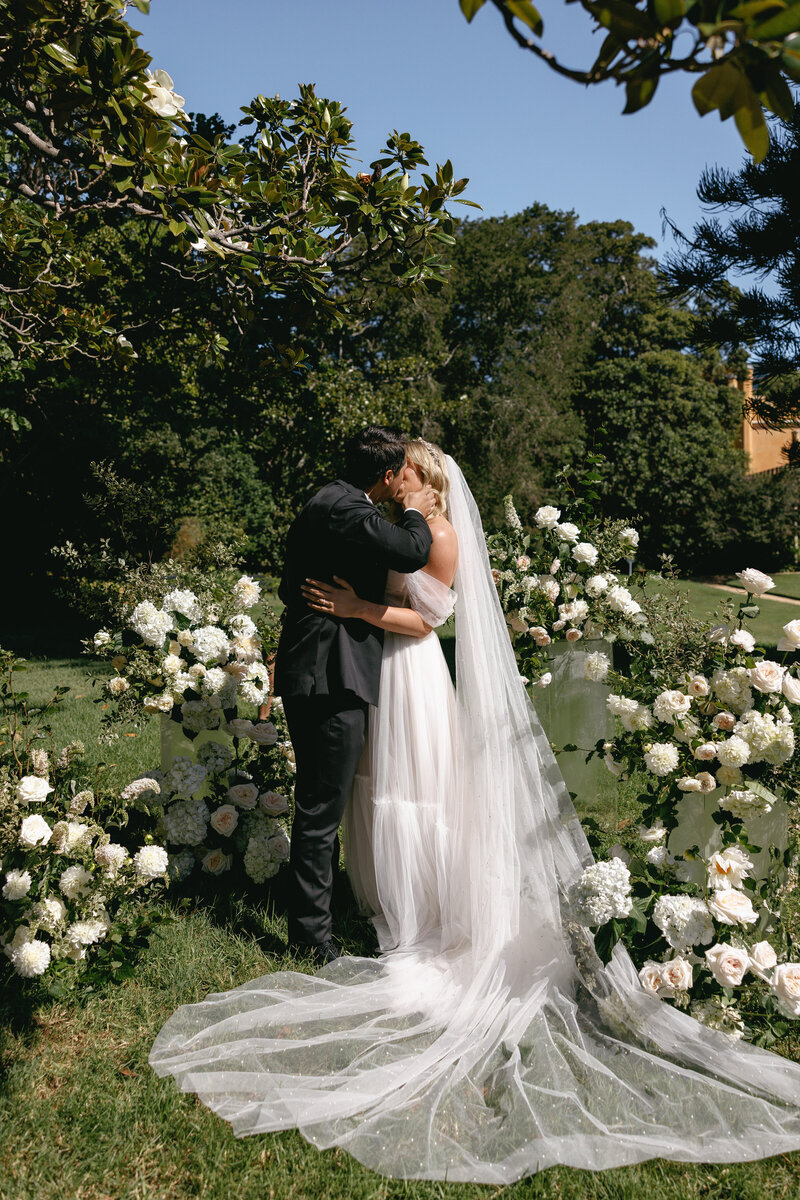 250224-julia-david-sydney-wedding-photographer-oliver-hartley-24