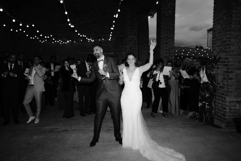 wedding photographer grignan victoria le petit-79