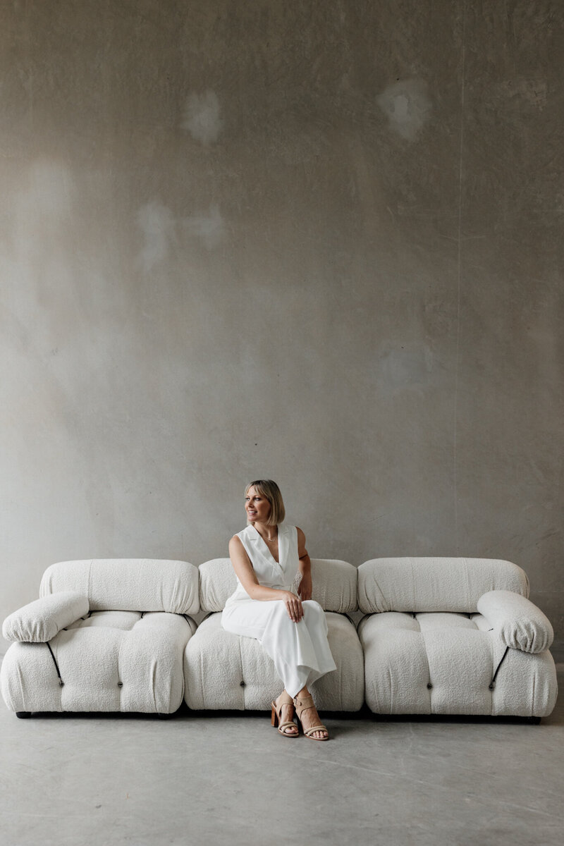 LINDSAY-SALSTUDIO-2023-16