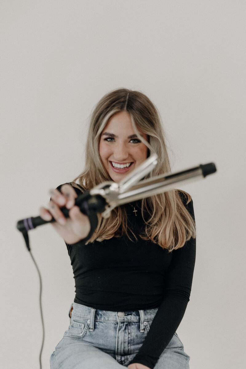 Anna | Salon Siwak Bio