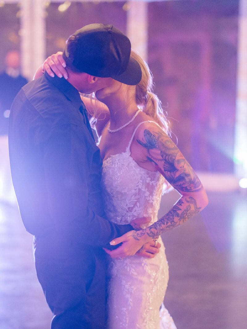 Edmonton Wedding Photos - Pine and Pond Wedding Venue (225)