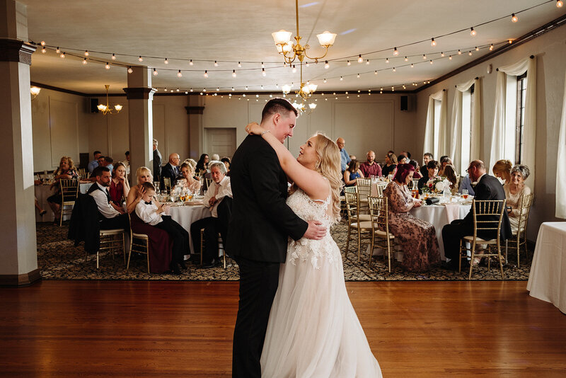 Gabriel-Ballroom-first-dance-4