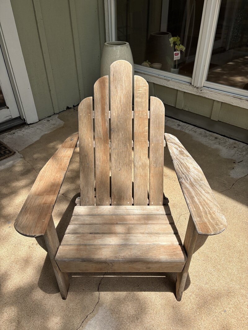 Clean Chair