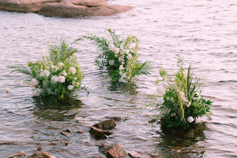 Tags Photography captures an intimate elopement in Georgian Bay, Canada