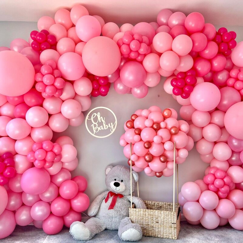 pink baby shower decor in Chicago by Mauis Balloons