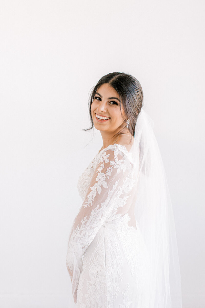 Gaby-Caskey-Photography-Lumen-Room-Bridal-Session-Yasamin-51