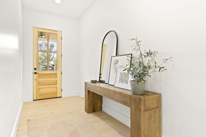 30-web-or-mls-6315-e-corrine-dr