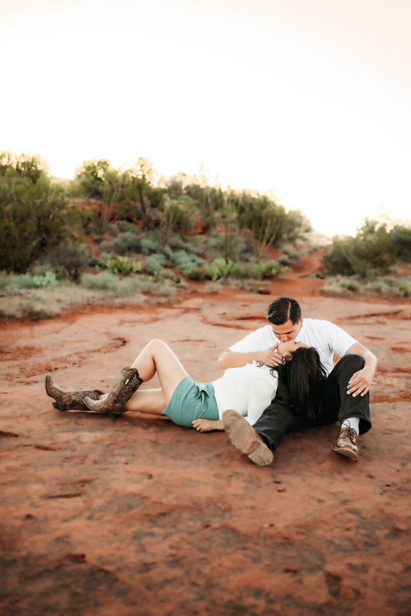 Sedona-Arizona-engagement-11