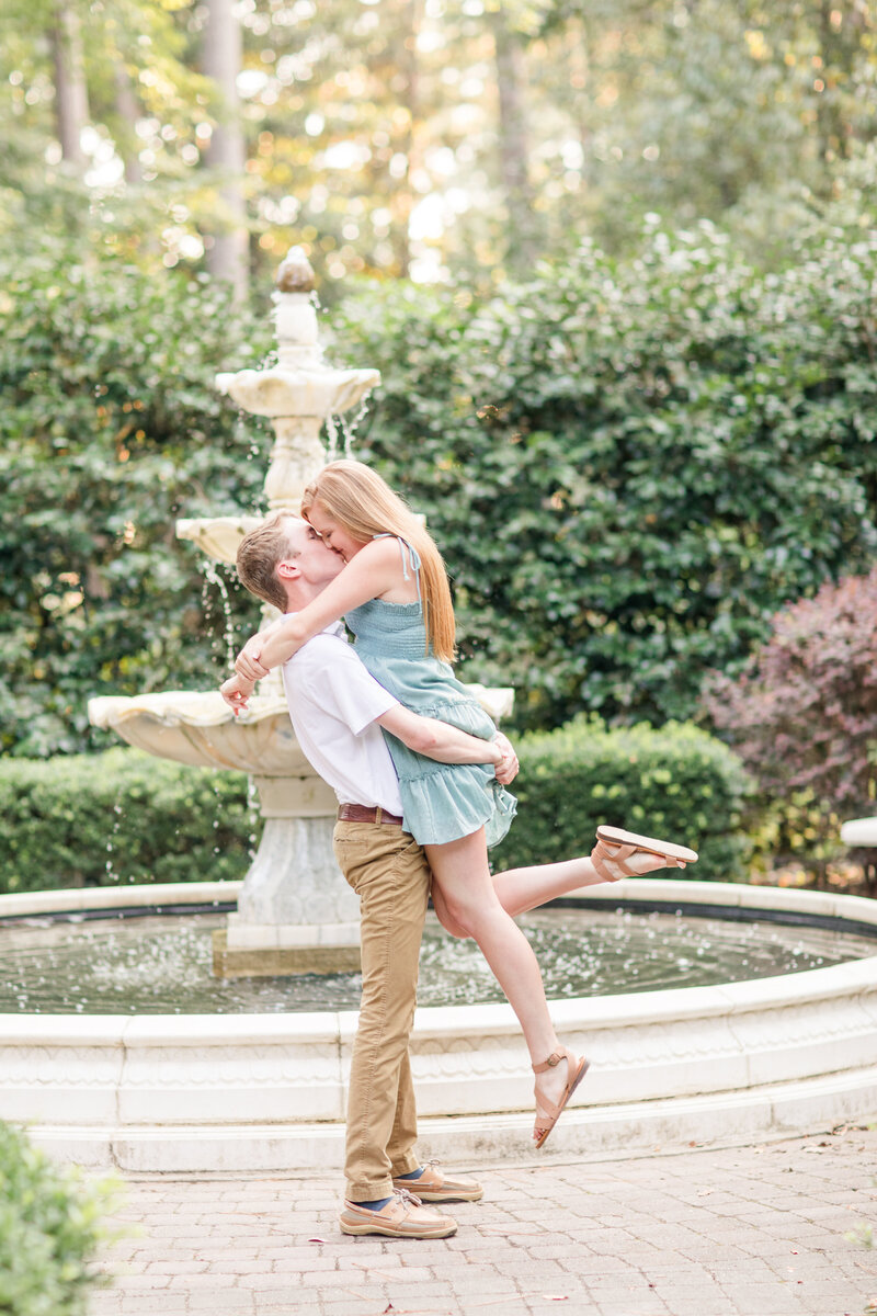 Jennifer B Photography-Weymouth Gardens-Southern Pines-Jackson and Hannah-Engagement-2020-0077