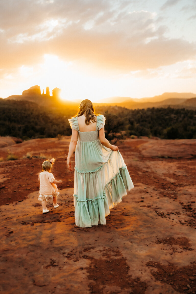 Sedona-maternity-photographer-12