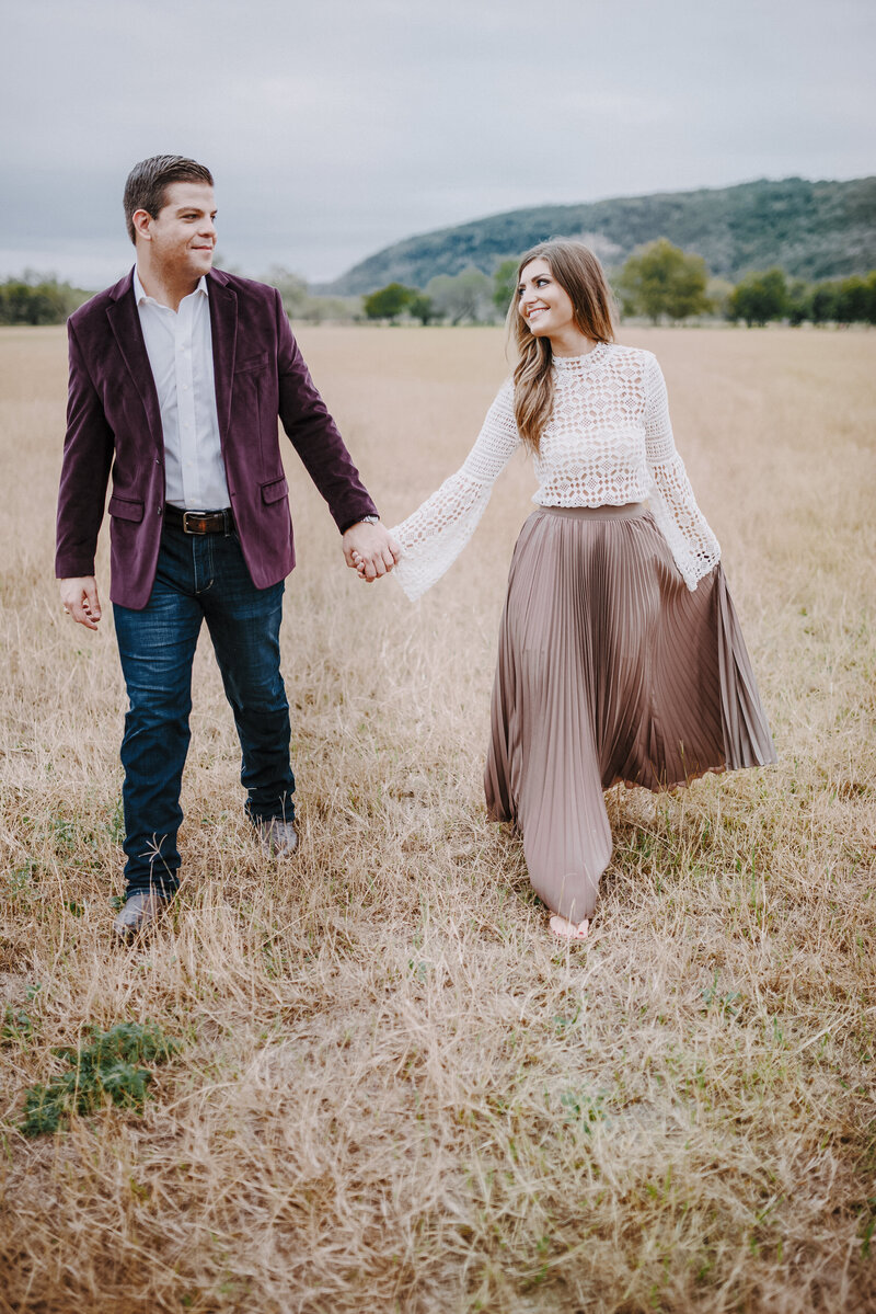 engagement session outfit ideas