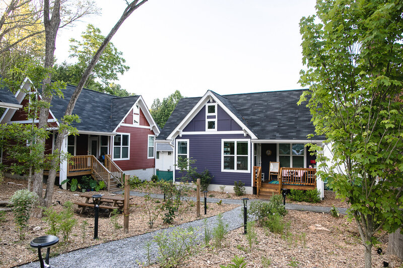 LOW-RES-MicroLife-Cottages-Atlanta-Shades-of-Green-Erik-Meadows-Photography-79